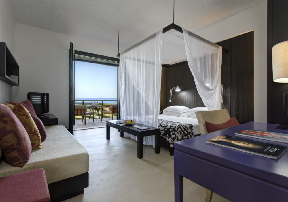 15. RFH_Verdura_Resort__Deluxe_Room_4211_Jul_17-JPG